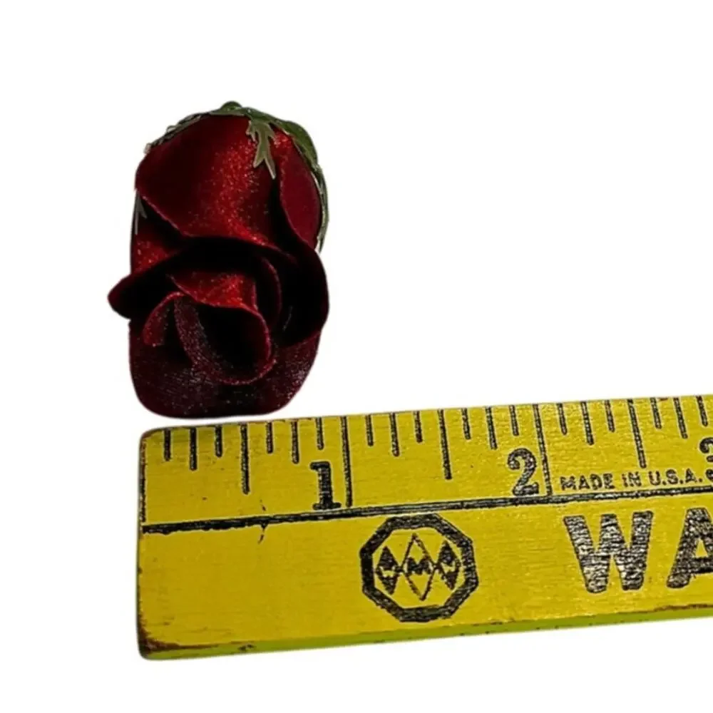 105 Burgundy Satin Rose Heads Lot Open Roses Buds Stemless Wedding Craft Decor
